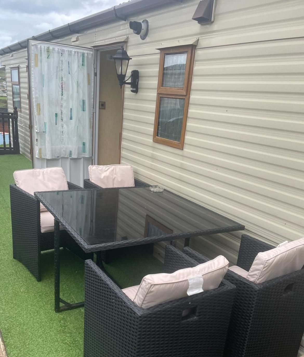 Spacious Luxury Escape With Sea Views And Pet Friendly At Clarach Bay Aberystwyth Exterior foto