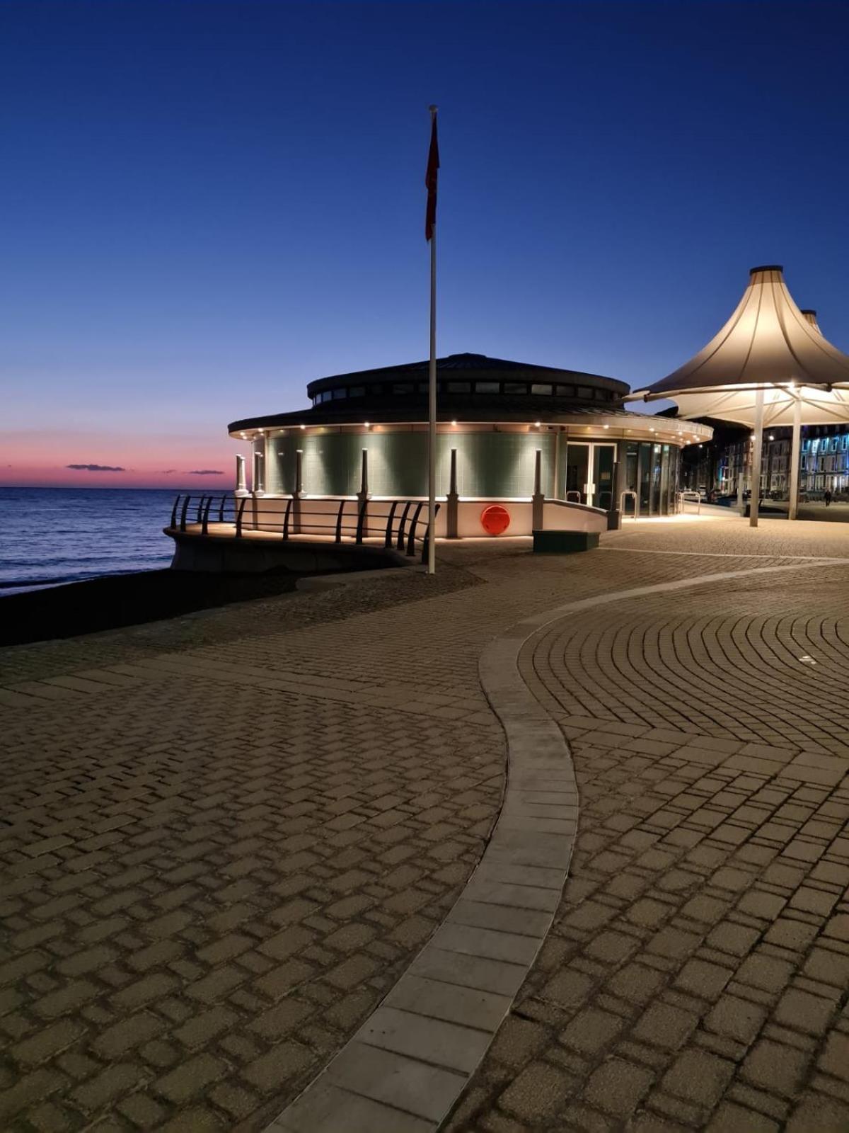 Sea Viev Static Caravan In Clarach Bay Holiday Village Aberystwyth Exterior foto