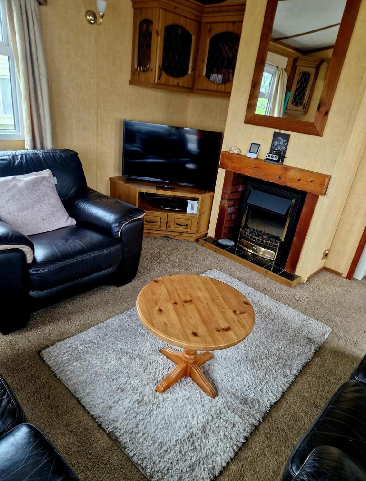 Spacious Luxury Escape With Sea Views And Pet Friendly At Clarach Bay Aberystwyth Exterior foto